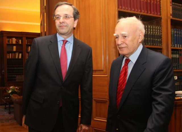 Στον Κ. Παπούλια ο Α. Σαμαράς