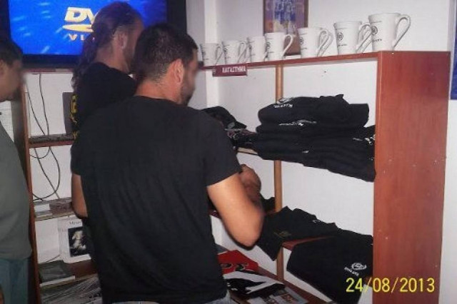 Η Χρυσή Αυγή άνοιξε... μπουτίκ