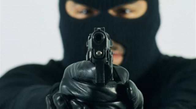 Θύματα ληστείας ένας ταξιτζής και ένας διανομέας τροφίμων