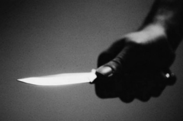 Κρήτη: Με δύο μαχαίρια τρομοκράτησε ένα ολόκληρο χωριό!