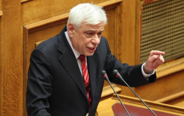 Παυλόπουλος: Κάνει πολύ κακό η υπερφορολόγηση των ακινήτων