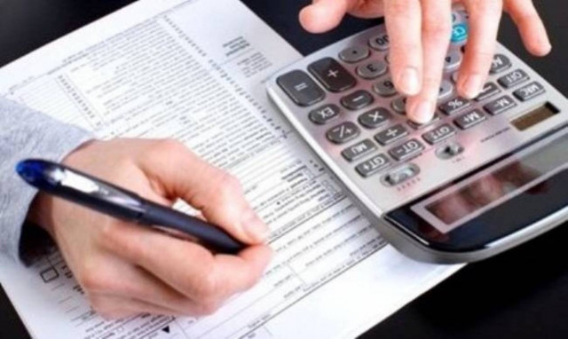 «Μαύρη Παρασκευή» για χιλιάδες φορολογούμενους