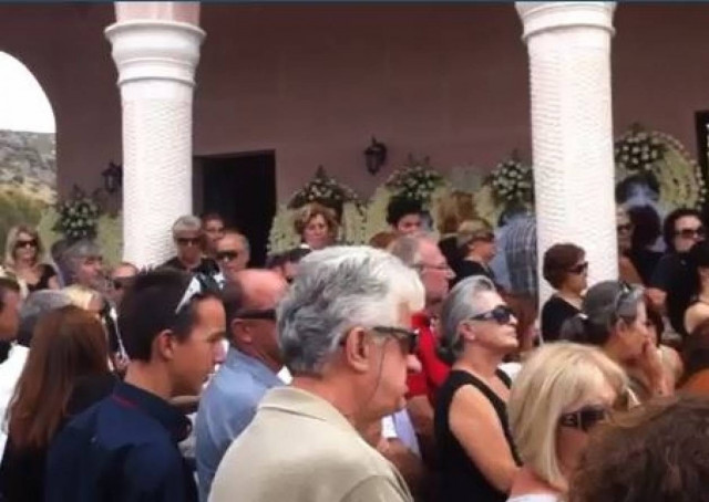 Επικήδειος Ασλάνη – Μπάρμπα: Πολλοί θα σε καπηλευθούν τώρα (βίντεο)