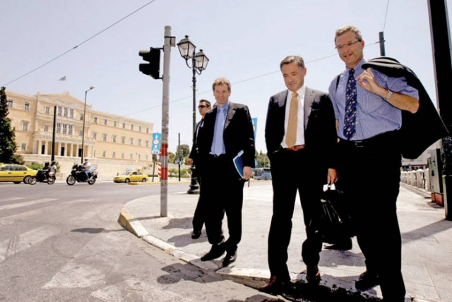 Οι Τροϊκανοί απαιτούν τα κλειδιά του κράτους - Οι 6 σκληροί όροι τους