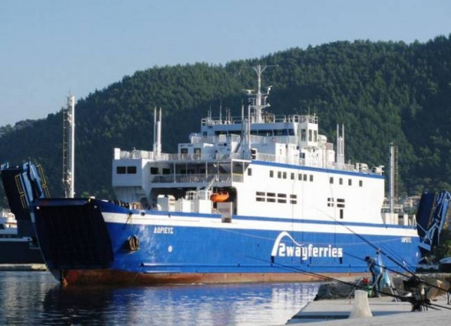 Πρόβλημα στην άγκυρα για το «Δωριεύς» - Ταλαιπωρία για τους επιβάτες