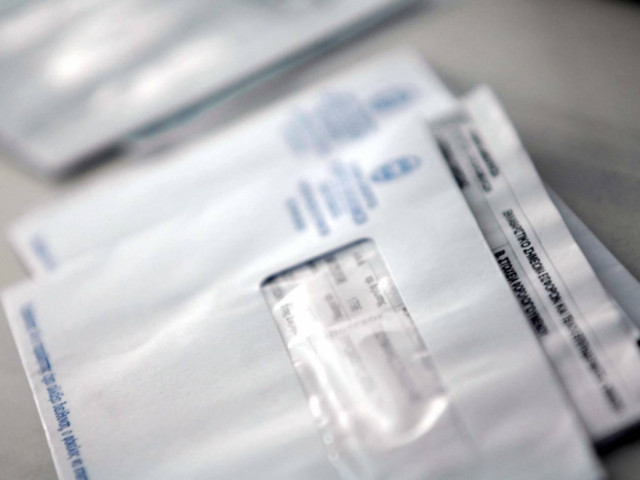 Πώς θα πληρώσετε σε 12 δόσεις τους φετινούς φόρους