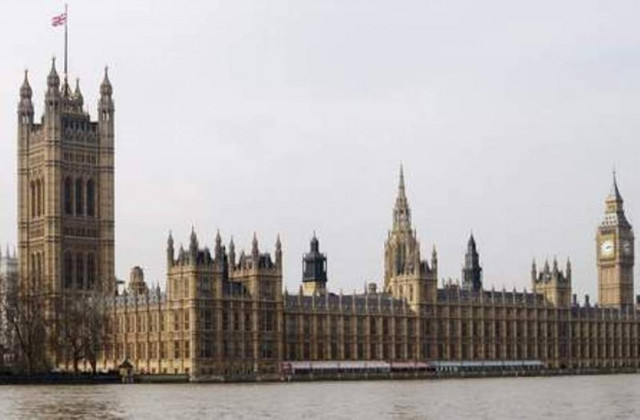 Προσπάθησαν 300.000 φορές να δουν πορνό στο κοινοβούλιο!