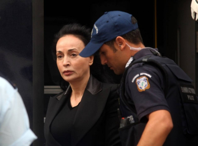 «Δεν μπορεί να αποδοθεί στη σύζυγο ευθύνη προέλευσης των χρημάτων»