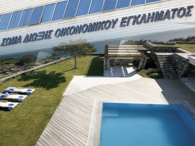 Πολυτελείς βίλες στα δίχτυα του ΣΔΟΕ