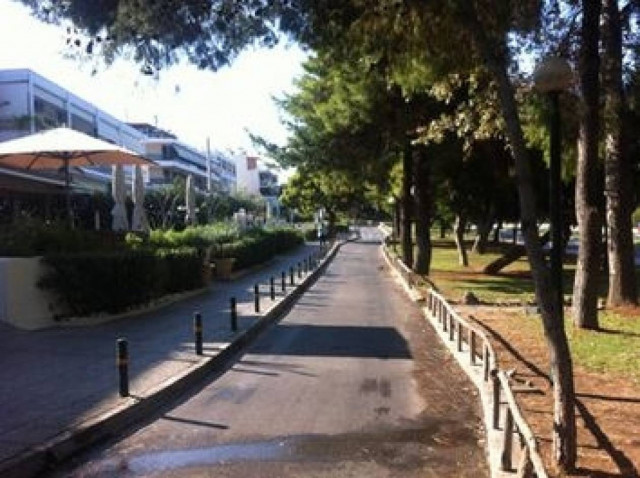 Σκόρπισαν τον τρόμο πυροβολισμοί στη Βουλιαγμένη