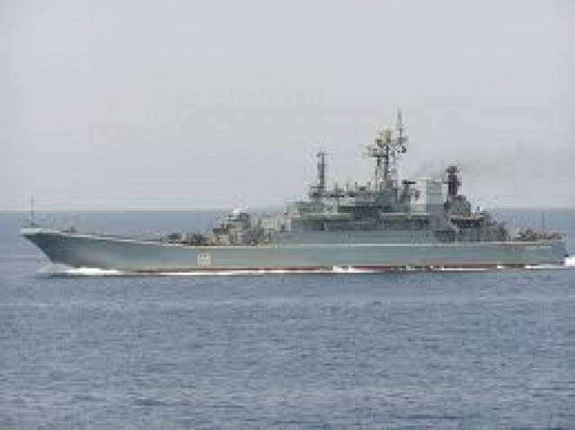 Η Μόσχα στέλνει αποβατικό πλοίο ανοικτά των συριακών ακτών