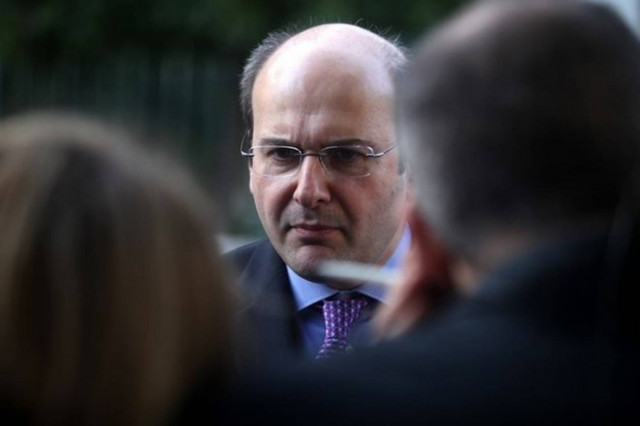 Xατζηδάκης: Οι τράπεζες να γίνουν βρύσες με νερό