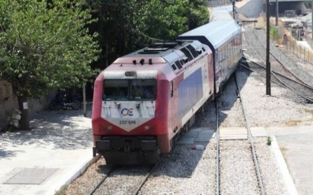 Σήκωσαν και τις... ράγες από αποθήκη του ΟΣΕ