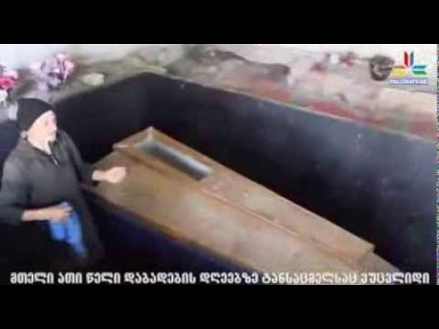 ΣΟΚ: Ζει με τον... μουμιοποιημένο γιο της εδώ και 18 χρόνια