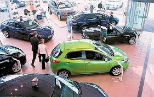 Πτώση δείκτη κύκλου εργασιών στον τομέα του αυτοκινήτου
