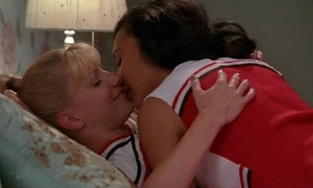 «Κόβουν» φιλιά στον Alpha από την σειρά «Glee»!