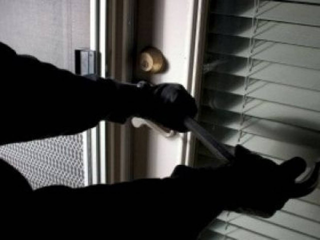 Σπείρα αλλοδαπών «έγδυνε» σπίτια και αυτοκίνητα