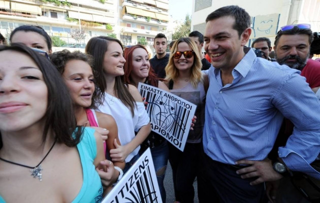 Τσίπρας: Θέλω να σας ευχηθώ καλή χρονιά αλλά θα το θεωρήσετε ειρωνεία