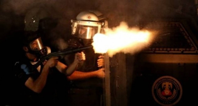 Τρίτη νύχτα συγκρούσεων στην Τουρκία μετά το θάνατο διαδηλωτή