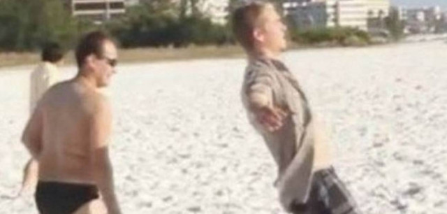 To βίντεο που σαρώνει στο YouTube: Το πείραμα της... εμπιστοσύνης!