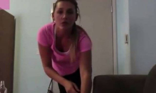 Η εγγονή του Νίκου Μαστοράκη σαρώνει στο YouTube