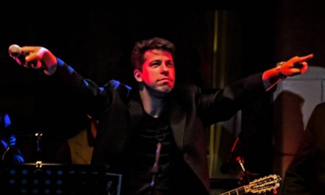 Η περιπέτεια του Χάρη Βαρθακούρη στο αεροδρόμιο