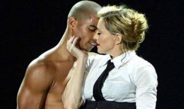 Αρραβωνιάζεται η Madonna;