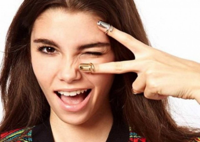 Νύχια δαχτυλίδια ή mani rings είναι το νέο trend της μόδας