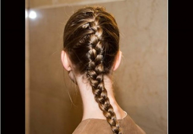 Βήμα βήμα: Η τέλεια γαλλική πλεξούδα