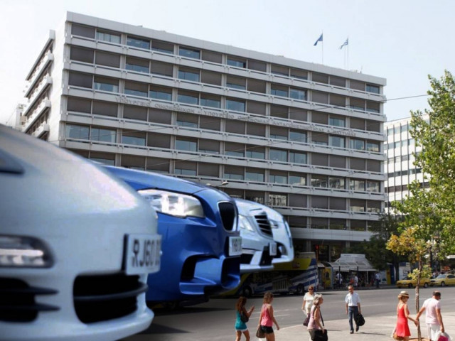 Έρχεται διπλό χαράτσι για τα αυτοκίνητα