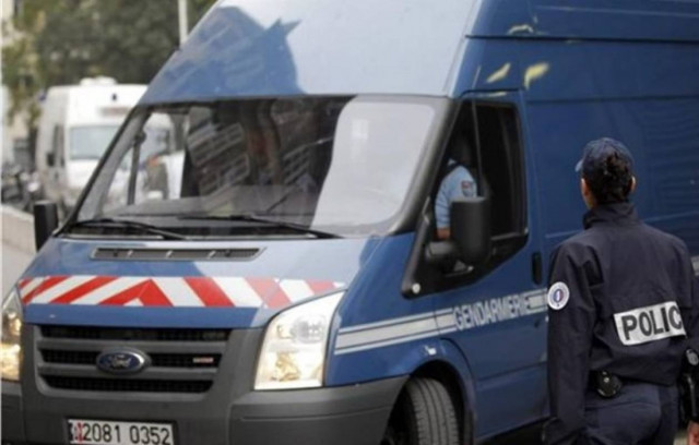 Καθηγητής πλήρωσε Νιγηριανό για να ρίξει οξύ στον λυκειάρχη του