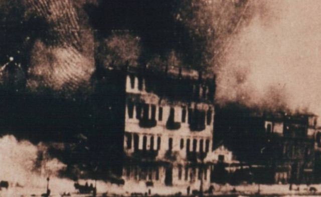 Ημέρα Εθνικής Μνήμης: Μάνα η Σμύρνη καίγεται (βίντεο)!