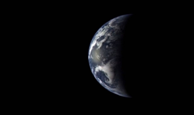 Πώς είναι να αφήνεις πίσω σου τη Γη; (video)