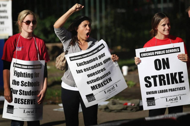 Μεξικό: Επιχείρηση για την εκκένωση πλατείας από εκπαιδευτικούς