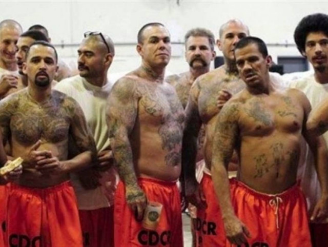 Φυλακισμένος άφησε εγκύους τέσσερις δεσμοφύλακες!