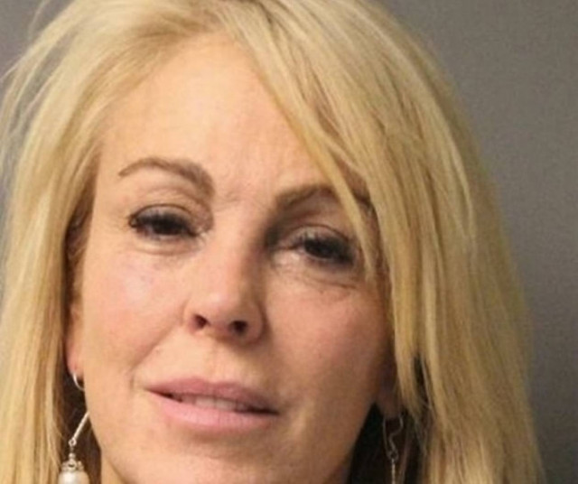 Συνελήφθη η μαμά της Lindsay Lohan!