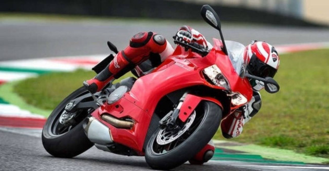 Νέα Ducati 899 panigale