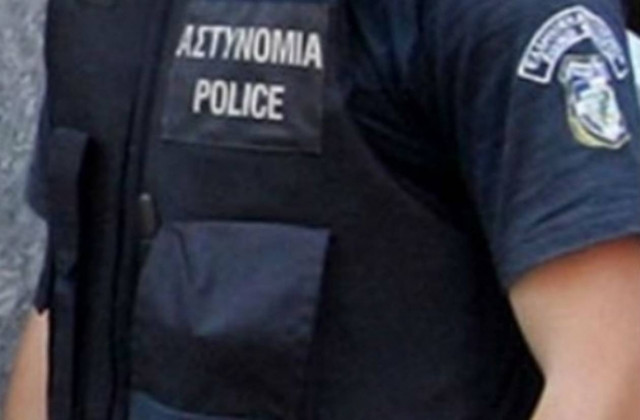 Σε διαθεσιμότητα αστυνομικός που κατηγορείται ότι σκότωσε...