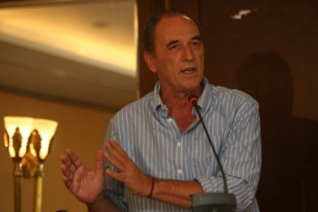 Σταθάκης:Το «success story» μετατρέπεται σε εφιάλτη φυγής εταιρειών