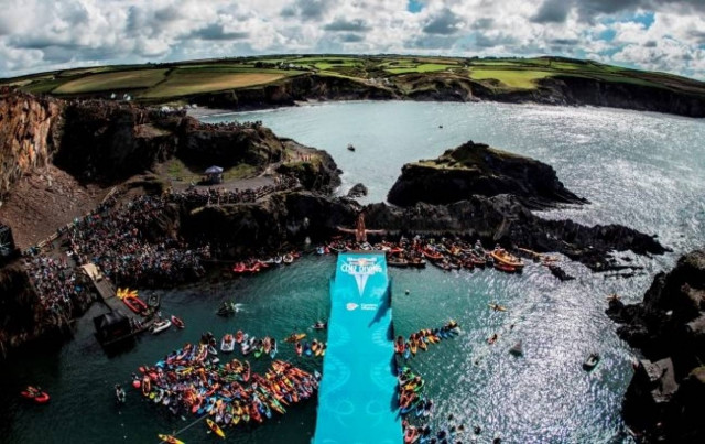 Κυρίαρχος στην έδρα του ο Gary Hunt