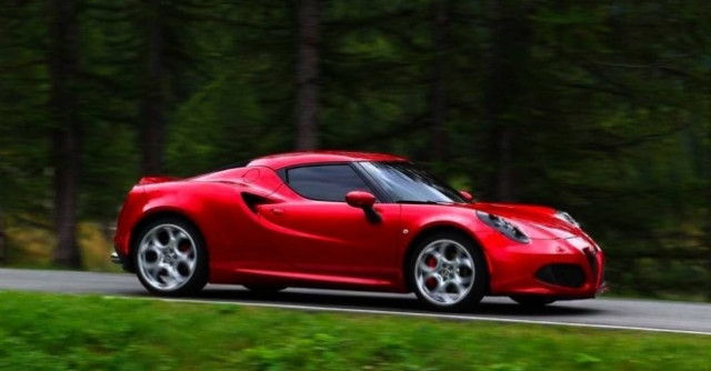 Έτοιμες οι πρώτες Alfa Romeo 4C