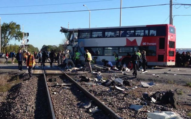 Τραγωδία στον Καναδά: Σύγκρουση τρένου με λεωφορείο-Πολλοί νεκροί
