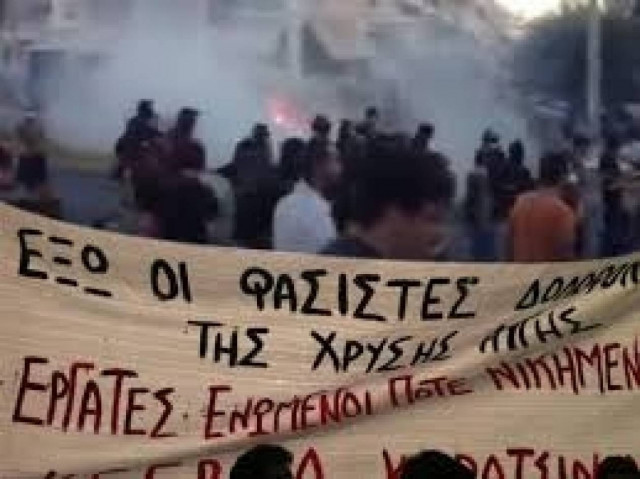 Eπεισόδια σε όλη τη χώρα μετά τη δολοφονία του Φύσσα (Φωτό & Βίντεο)