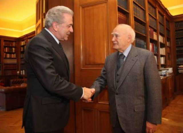 Στον Πρόεδρο της Δημοκρατίας ο Δ. Αβραμόπουλος