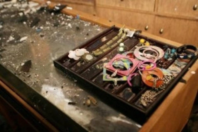 Ληστεία σε κοσμηματοπωλείο στους Αγίους Αναργύρους