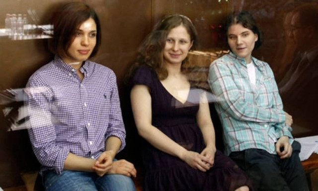 Στην απομόνωση τραγουδίστρια των Pussy Riot