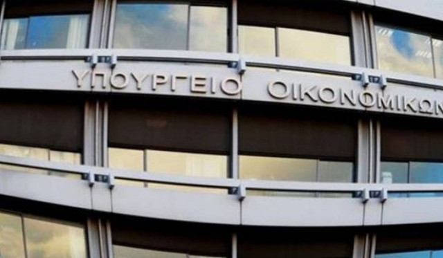 Τρόικα και ΥΠΟΙΚ εκτιμούν ύφεση 4% για το 2013