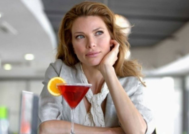 Τραγικές φράσεις που κάθε single γυναίκα σιχαίνεται να ακούει!