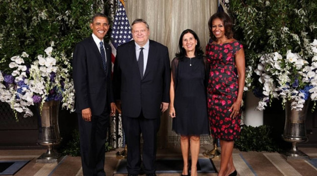 Το ζεύγος Βενιζέλου φωτογραφίζεται με το ζεύγος Ομπάμα