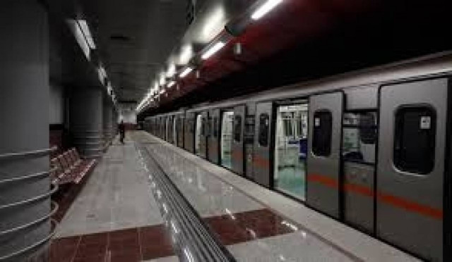 Ανοιχτοί οι σταθμοί του μετρό «Ευαγγελισμός» και «Σύνταγμα»